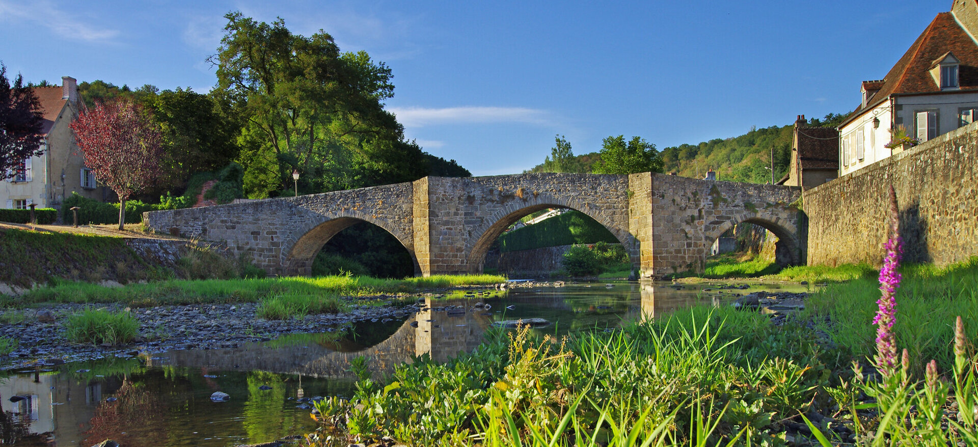 Chambon-sur-Voueize, à la croisée de l'auvergne, du berry et du limousin